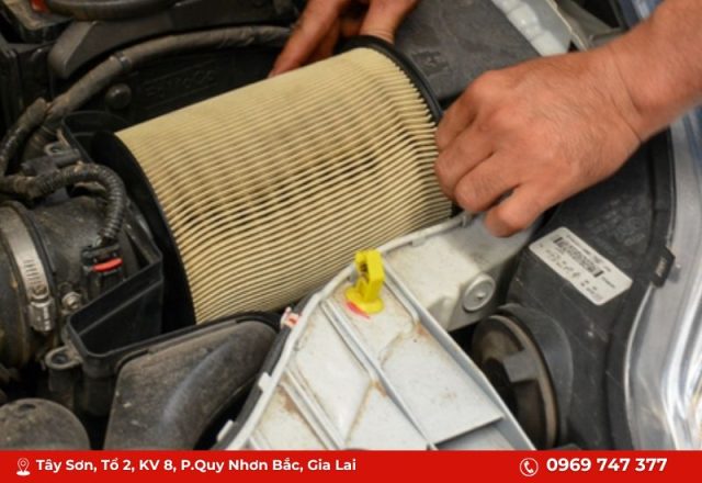 4 bước vệ sinh lọc gió xe tải chuyên dụng