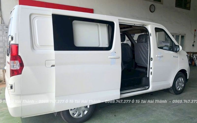 Mẫu tải van Tera V8 - 5 chỗ